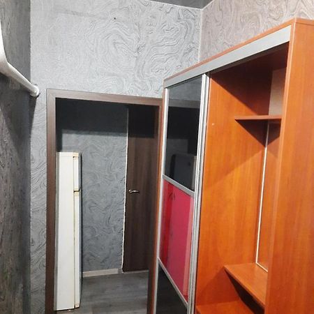 Apartment 2 Bed Rooms Near Aristokrat Zaporizhia Buitenkant foto